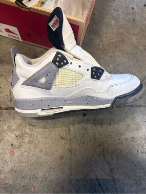 Nike BOYS White and Gray Retro Basketball Sneakers